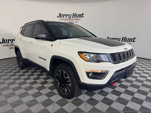 Used 2021 Jeep Compass Trailhawk AWD/4WD image 6