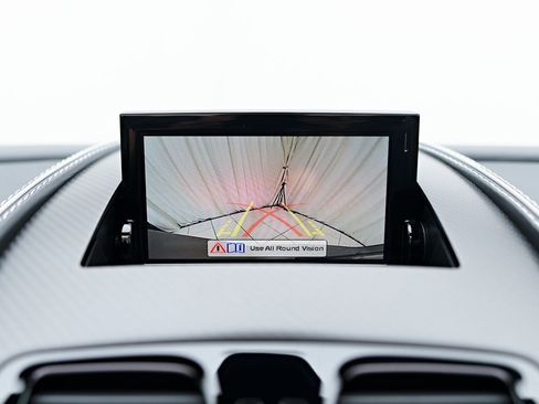 Used 2016 Aston Martin DB9 GT image 95