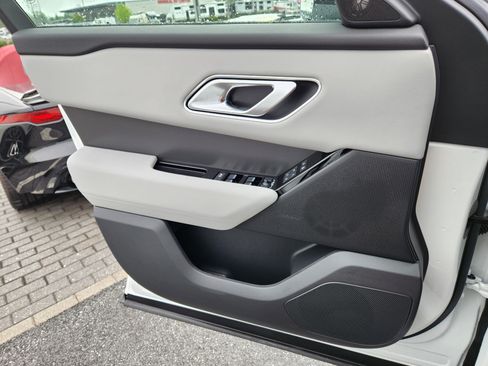 New 2026 Land Rover Range Rover Velar S AWD/4WD image 16