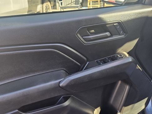 Used 2023 Chevrolet Colorado W/T image 11