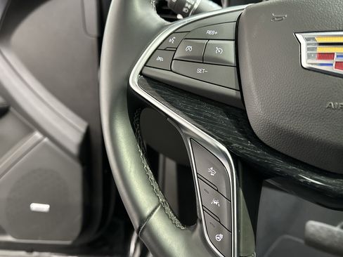 Used 2025 Cadillac XT5 Premium Luxury image 30