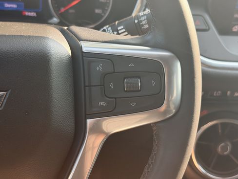 Used 2020 Chevrolet Blazer LT FWD image 20