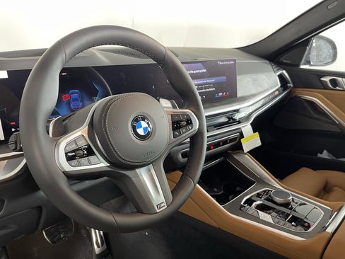 New 2026 BMW X6 xDrive40i image 9