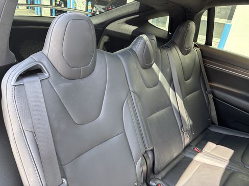 Used 2023 Tesla Model X AWD/4WD image 30