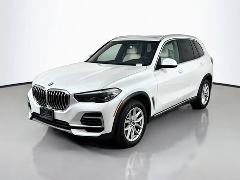 Used 2022 BMW X5 xDrive40i w/ Premium Package AWD/4WD image 1