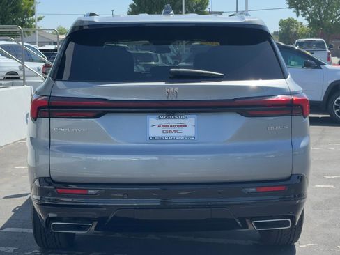 Used 2025 Buick Enclave Sport Touring FWD image 6