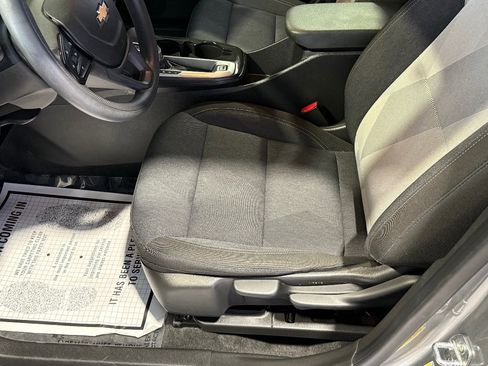 Used 2024 Chevrolet Trax LS w/ Driver Confidence Package FWD image 25