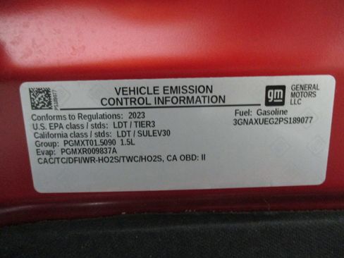 Used 2023 Chevrolet Equinox LT image 31