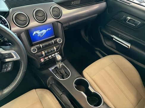 Used 2020 Ford Mustang Convertible w/ Equipment Group 101A RWD image 21