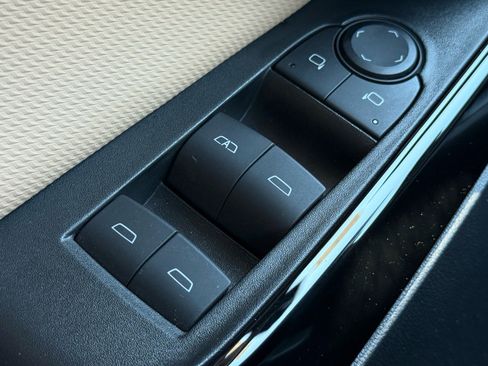 Used 2025 Chevrolet Equinox ACTIV w/ Safety and Technology Package image 15