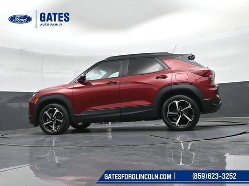 Used 2023 Chevrolet TrailBlazer RS w/ Sun and Liftgate Package AWD/4WD image 44