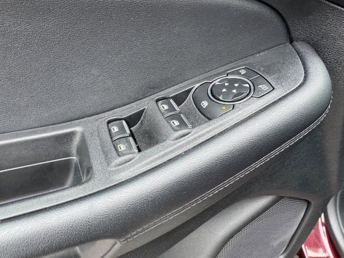 Used 2024 Ford Edge SEL w/ Convenience Package image 18