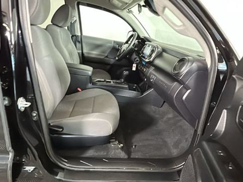 Used 2021 Toyota Tacoma SR AWD/4WD image 29
