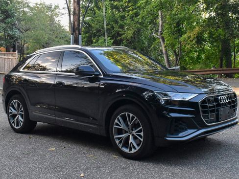 Used 2021 Audi Q8 Premium Plus image 13