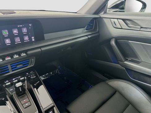 Used 2025 Porsche 911 Targa 4 GTS image 24