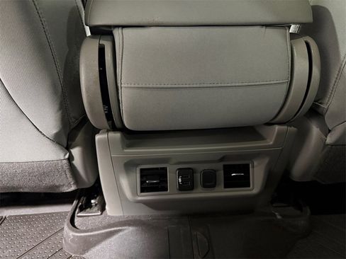 Used 2020 Chevrolet Silverado 1500 LT w/ All-Star Edition image 17