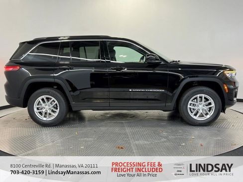 New 2025 Jeep Grand Cherokee Laredo X w/ Luxury Tech Group I image 3