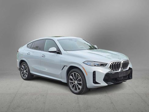 Used 2025 BMW X6 xDrive40i w/ Premium Package AWD/4WD image 2