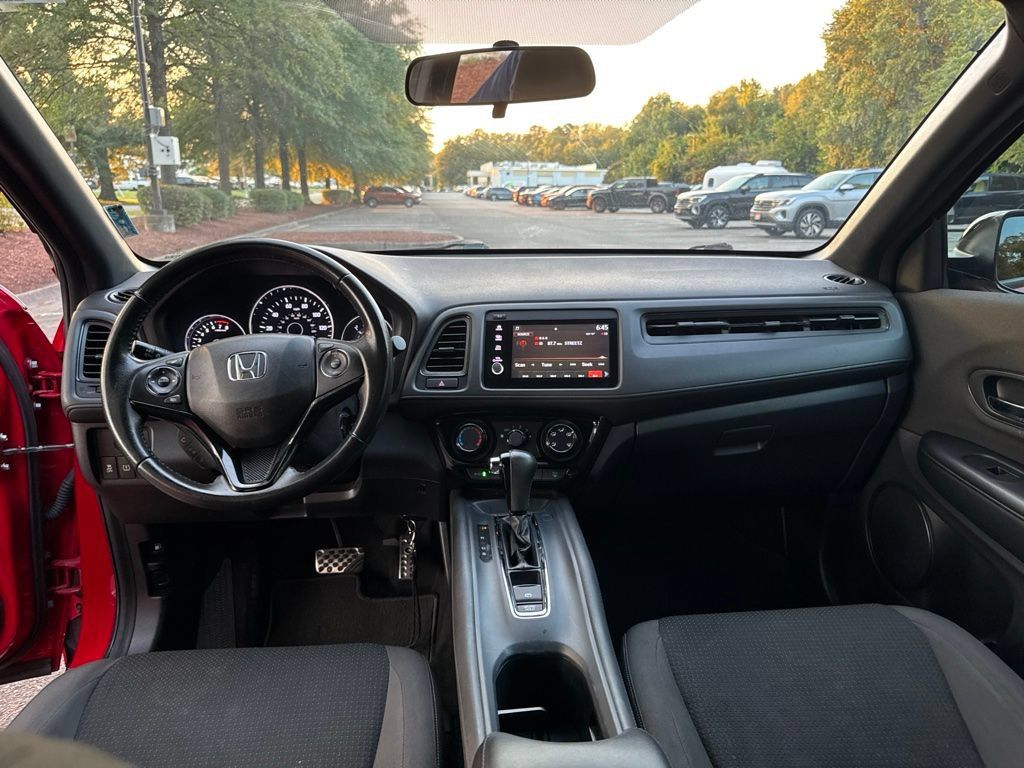 Used 2019 Honda HR-V Sport image 24