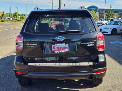 Used 2015 Subaru Forester 2.5i Limited AWD/4WD image 6