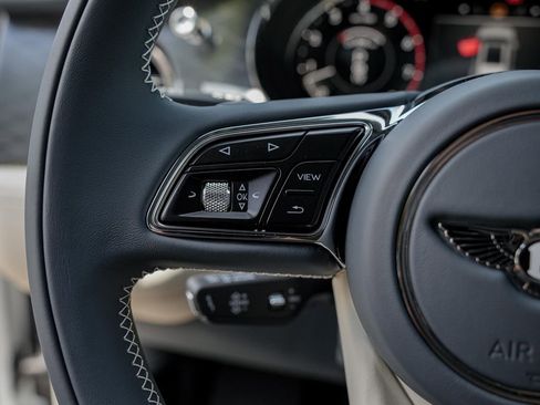 New 2025 Bentley Bentayga image 26