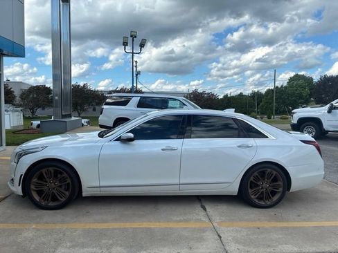 Used 2018 Cadillac CT6 Luxury AWD/4WD image 1