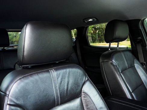 Used 2020 Chevrolet Blazer LT FWD image 24