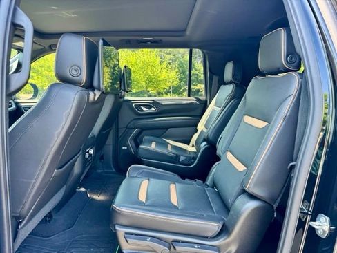 Used 2021 GMC Yukon XL AT4 w/ AT4 Premium Plus Package AWD/4WD image 27