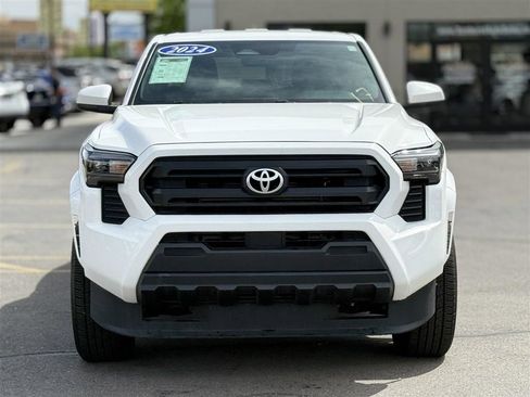 Used 2024 Toyota Tacoma SR5 AWD/4WD image 2