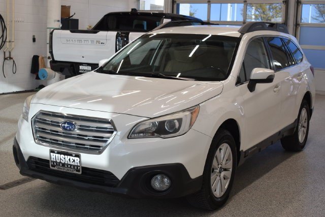 Used 2016 Subaru Outback 2.5i Premium AWD/4WD image 9