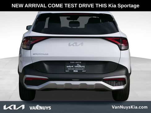 Used 2023 Kia Sportage EX image 5