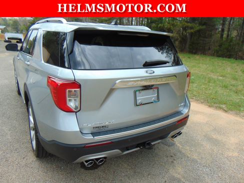 Used 2023 Ford Explorer Platinum w/ Technology Package image 8