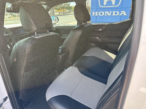 Used 2021 Toyota Tacoma TRD Off-Road w/ Technology Package image 26