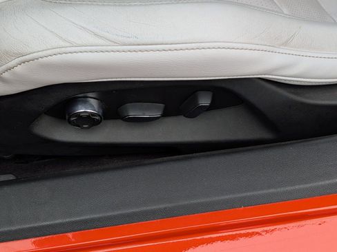 Used 2020 Chevrolet Corvette Stingray w/ 2LT Preferred Equipment Group image 26