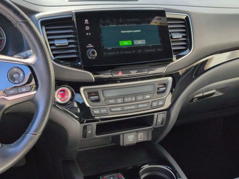 Used 2020 Honda Passport Touring image 16