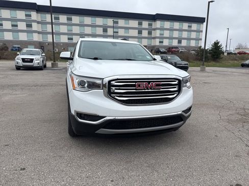 Used 2017 GMC Acadia SLT AWD/4WD image 9