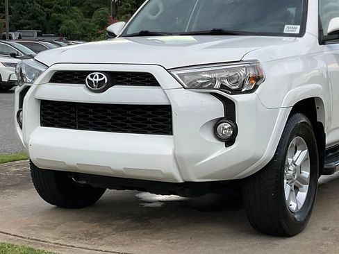 Used 2019 Toyota 4Runner SR5 Premium RWD image 10