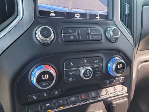 Used 2022 GMC Sierra 1500 Denali w/ Driver Alert Package II AWD/4WD image 26