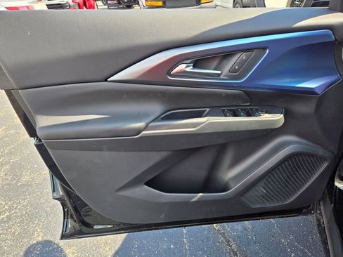 New 2026 Chevrolet Equinox EV LT image 18