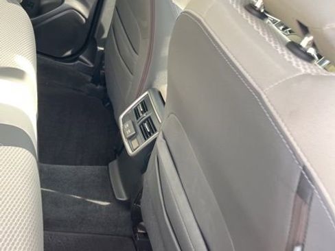 Used 2021 Subaru Forester Premium image 38