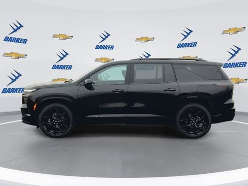 Used 2024 Chevrolet Traverse RS w/ LPO, Floor Liner Package image 5