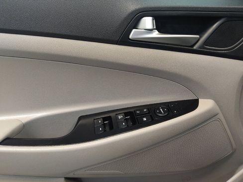 Used 2019 Hyundai Tucson SE AWD/4WD image 27