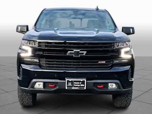 Used 2021 Chevrolet Silverado 1500 LT Trail Boss w/ Convenience Package II image 3