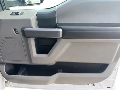 Used 2020 Ford F150 XLT w/ Equipment Group 302A Luxury AWD/4WD image 15