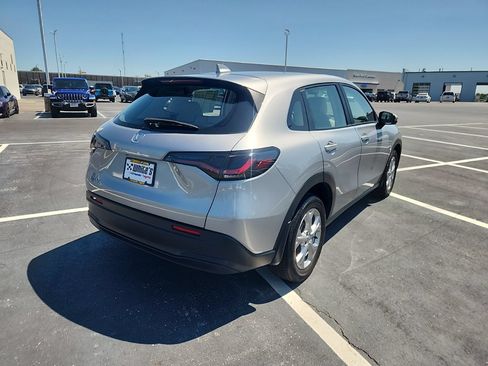 Used 2025 Honda HR-V LX image 6