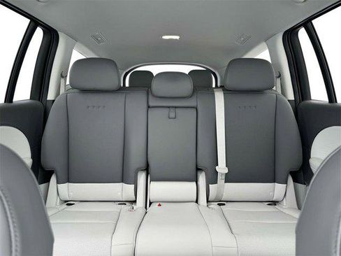 New 2026 Hyundai Ioniq 9 SEL image 16