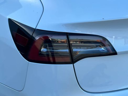 Used 2018 Tesla Model 3 Long Range RWD image 20