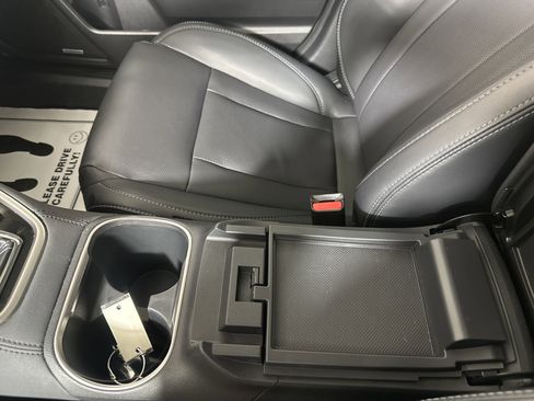 Used 2025 Subaru Outback Limited XT image 20