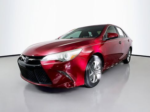 Used 2016 Toyota Camry SE image 10