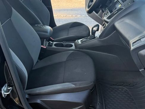 Used 2013 Ford Focus SE image 12